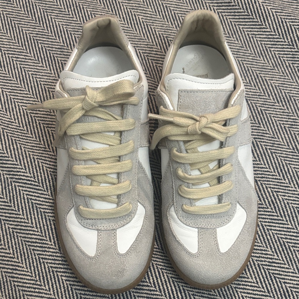 Maison Margiela
Replica Sneakers Stylish White and Gray